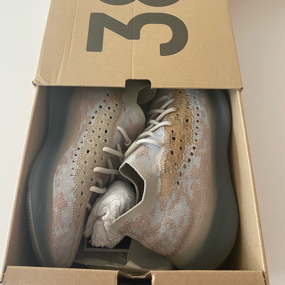 Yeezy boost 380 pepper mens 7.5 with tags and box included